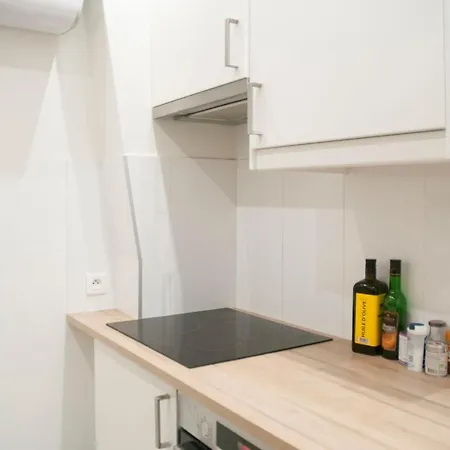 Nice Apt With Balcony In Parmentier * Párizs